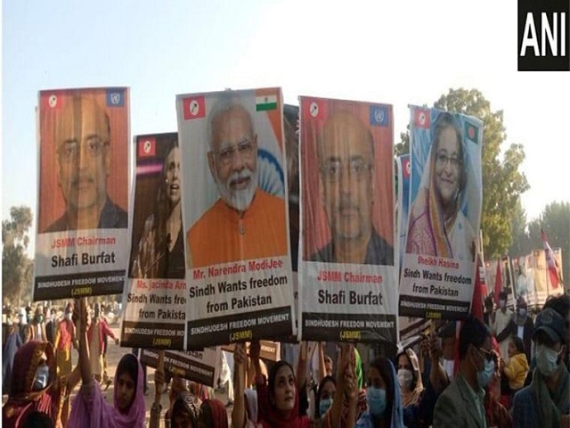PM Modi poster in Free Sindh rally 