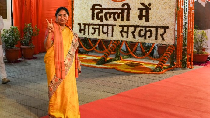 Delhi New CM : Rekha Gupta