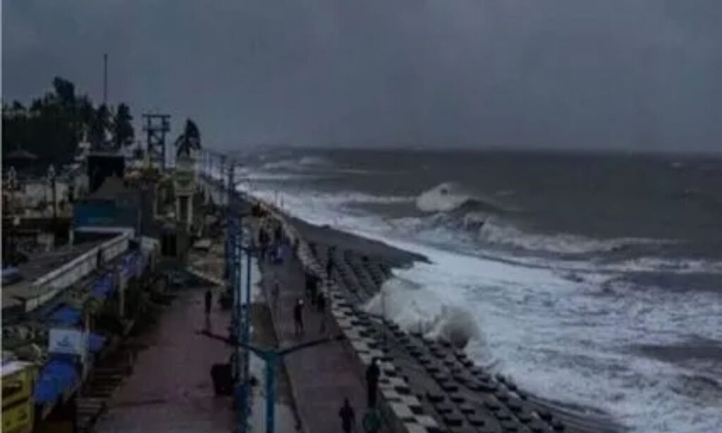 चक्रवात मोन्था