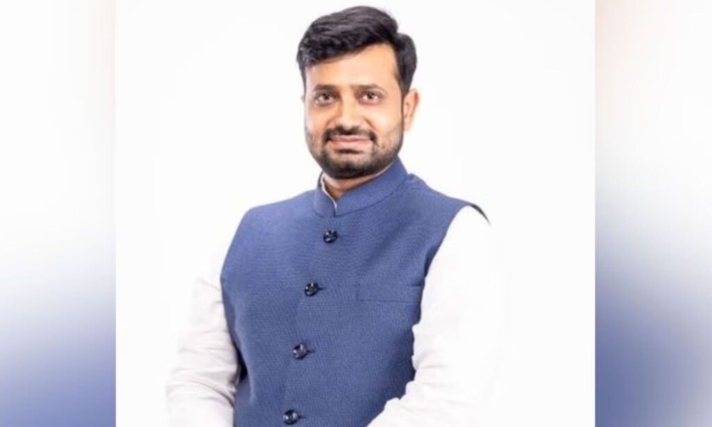 Hemant Katare Resigns