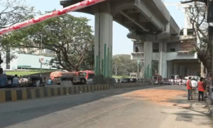 METRO PILLAR COLLAPES 