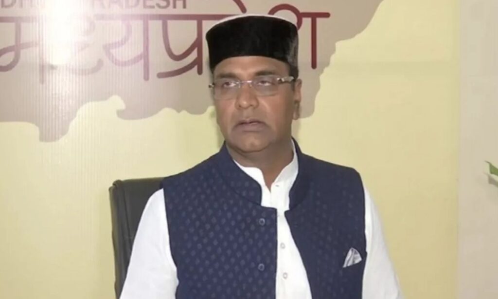 Sarang Bungalow Theft