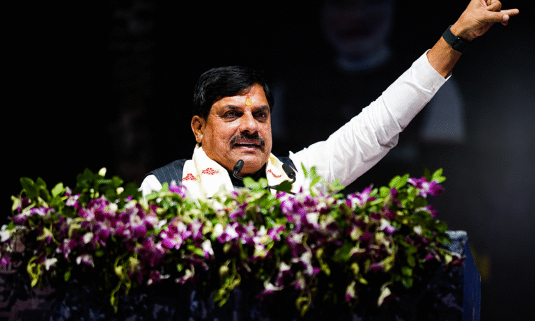 Green Energy Mission: CM मोहन यादव ने दी 3,600 करोड़ से ज्यादा की सौगात! नीमच और शाजापुर के सोलर पार्कों का किया उद्घाटन