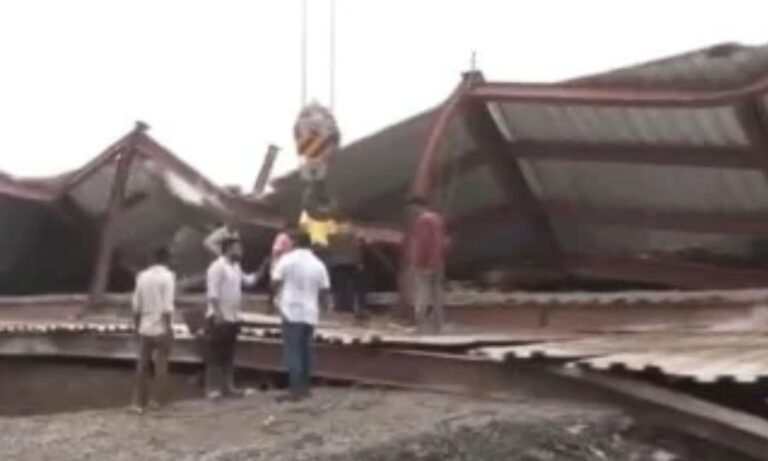 Kolkata Building Collapse