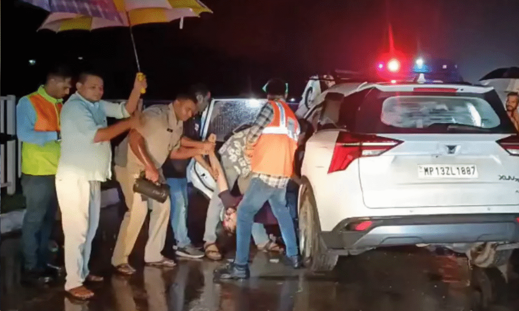 MP road accident