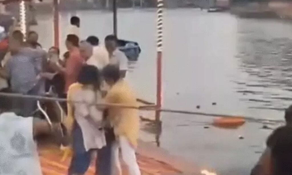 Ujjian Shipra Aarti Fight